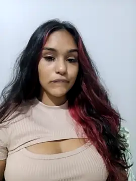 NinaaCaabral — cam ao vivo
